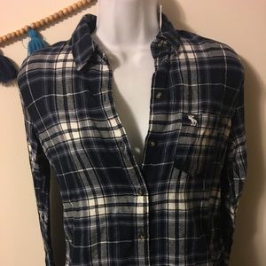 Abercrombie plade shirt size xsmall new with tags